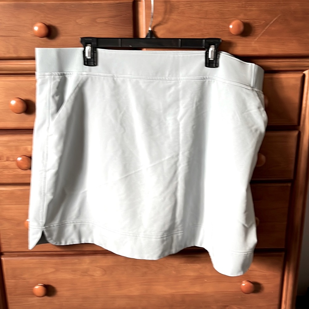 Skort